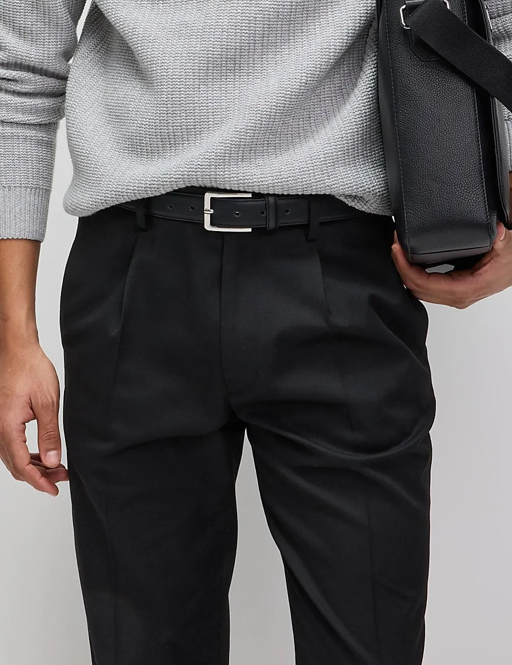 Strečové kalhoty mírně projmutého střihu Smart