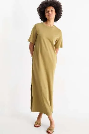T-shirt dress
