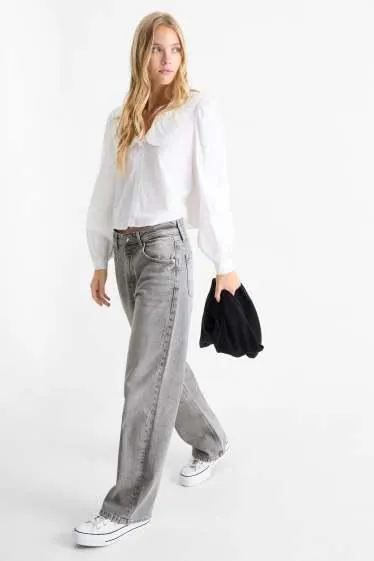 Baggy jeans - mid-rise waist