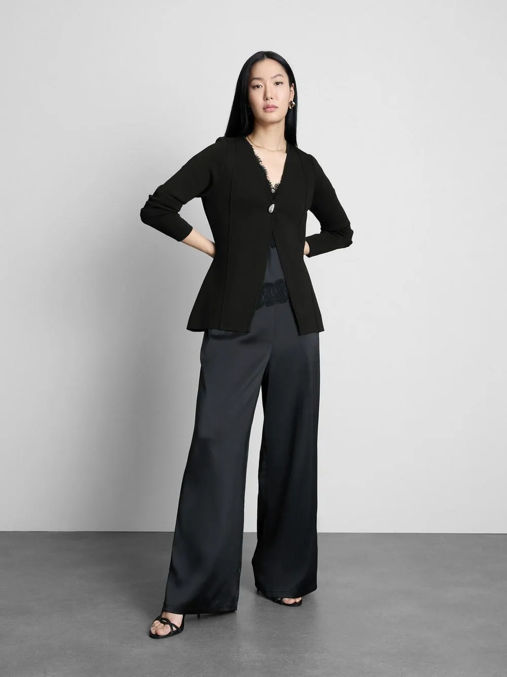 „The Edit“ Cardigan mit Ziernähten