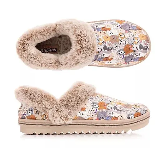 Wählen Sie Ihre Variante: SKECHERS Damen-Hausschuh Bobs Cozy Kiss Hunde-Print Hands Free Slip-Ins®