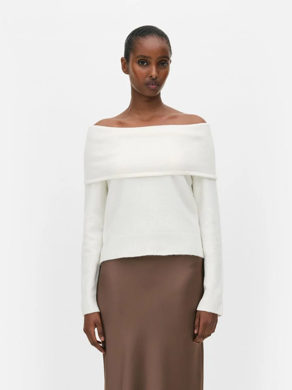 Pull tricoté à encolure bateau