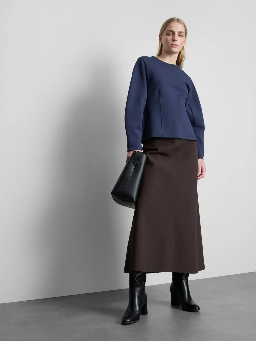 Tailliertes Langarmshirt