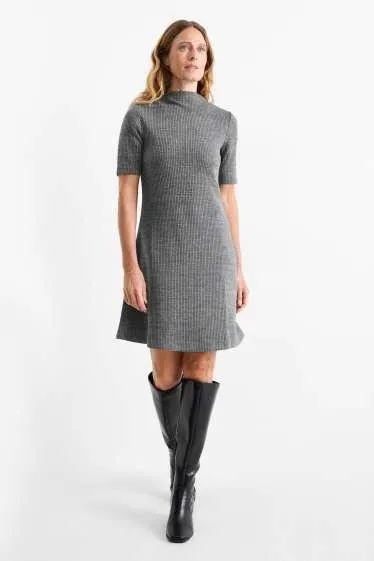 Knitted dress - ribbed