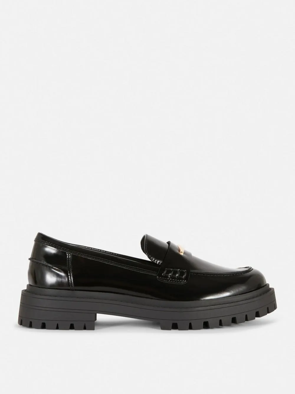 Lackloafer mit dicker Sohle