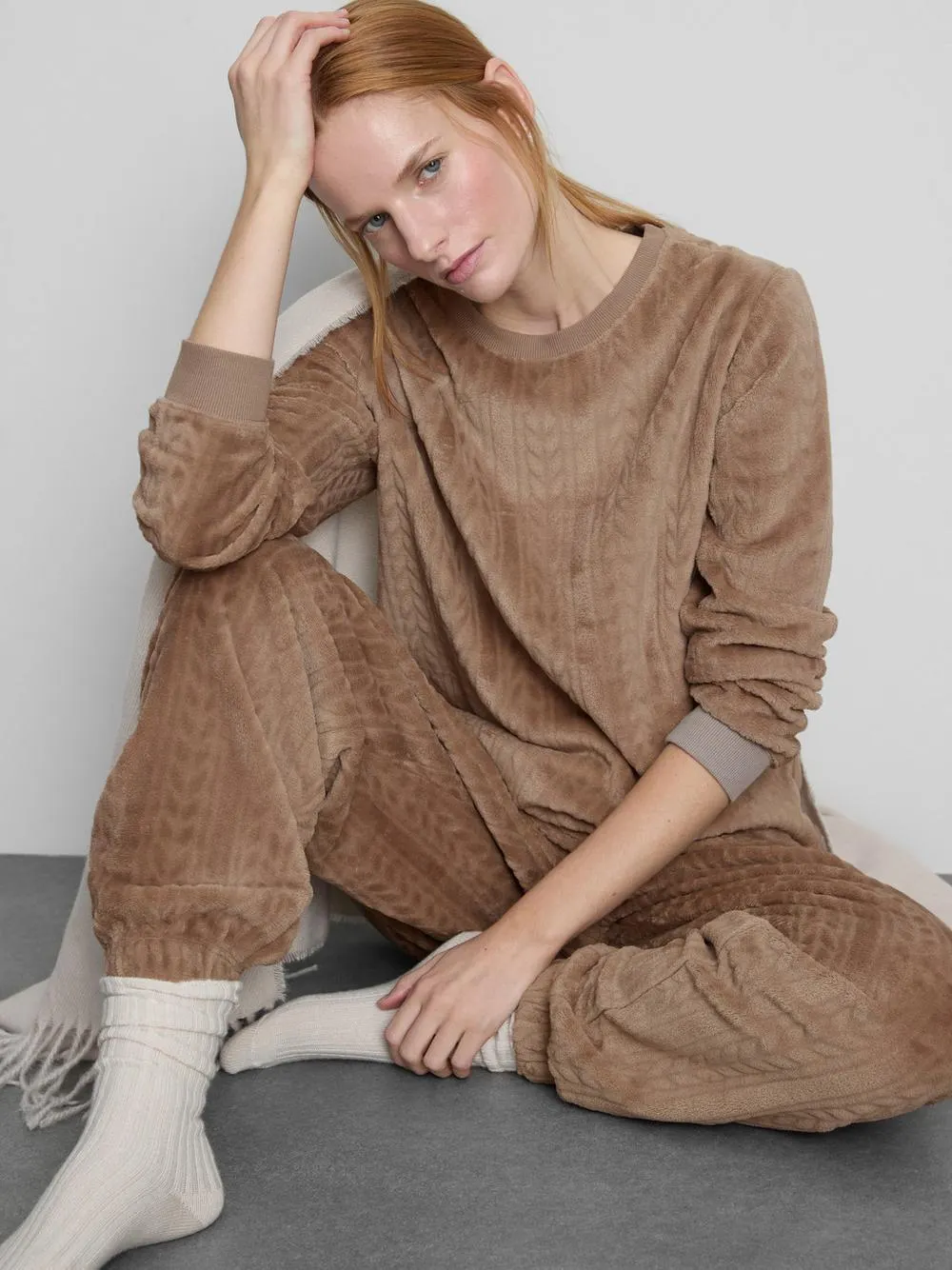 Plüsch-Schlafanzug mit Print