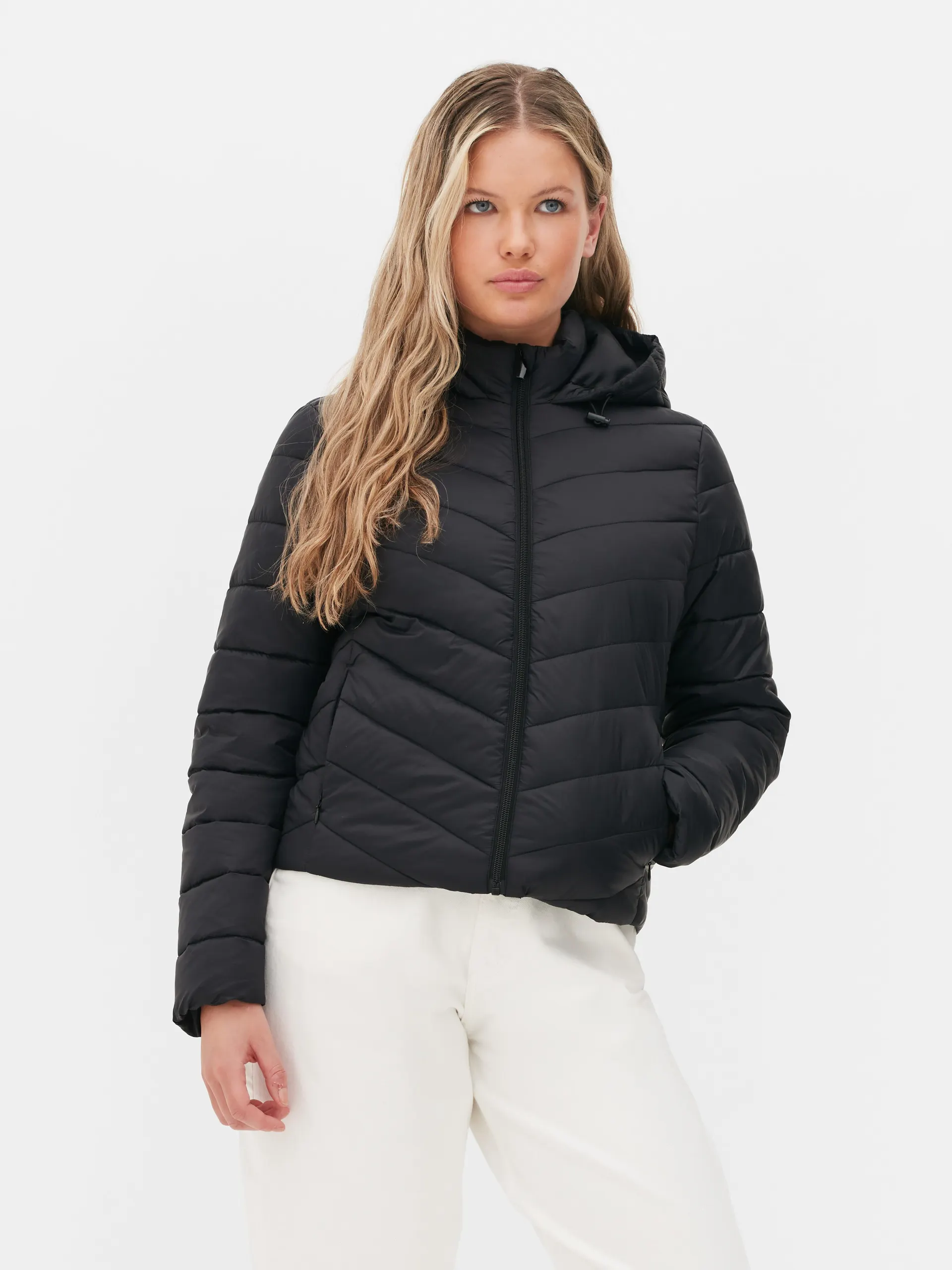 Superleichte, wattierte Kapuzenjacke