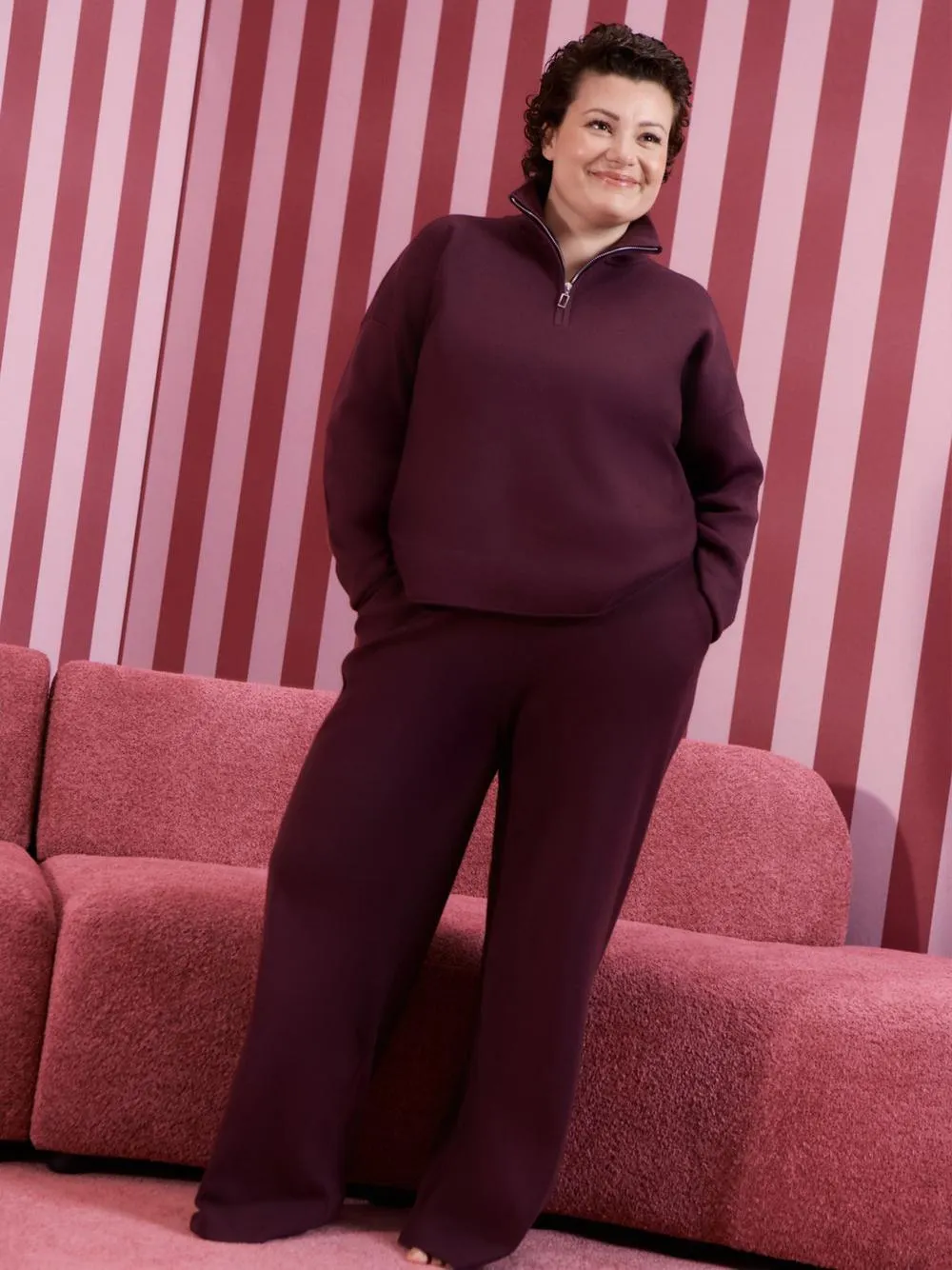 Sweatshirt mit Trichterkragen zur Brustkrebs-Aufklärungskampagne
