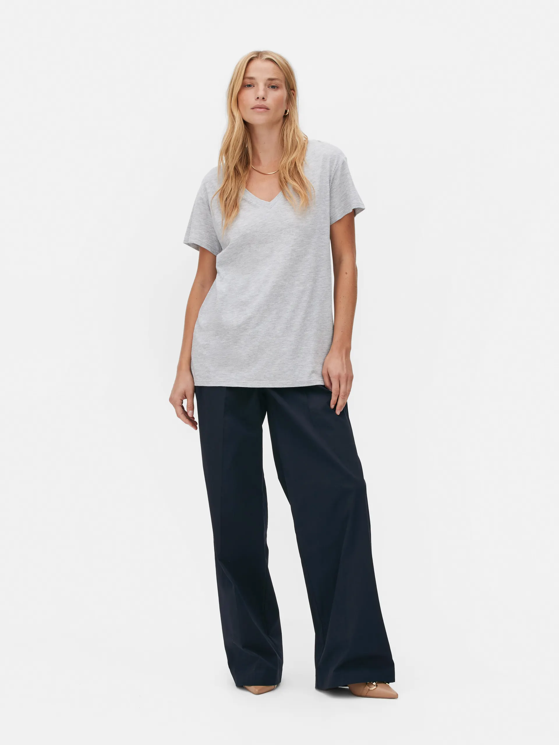 „The Edit“ T-Shirt mit V-Ausschnitt