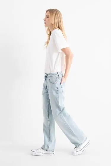 Baggy jeans - mid-rise waist