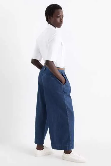 Wide leg jeans with belt - mid-rise waist