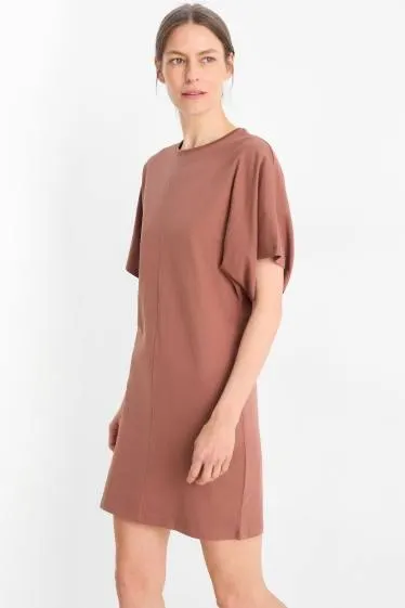 T-shirt dress