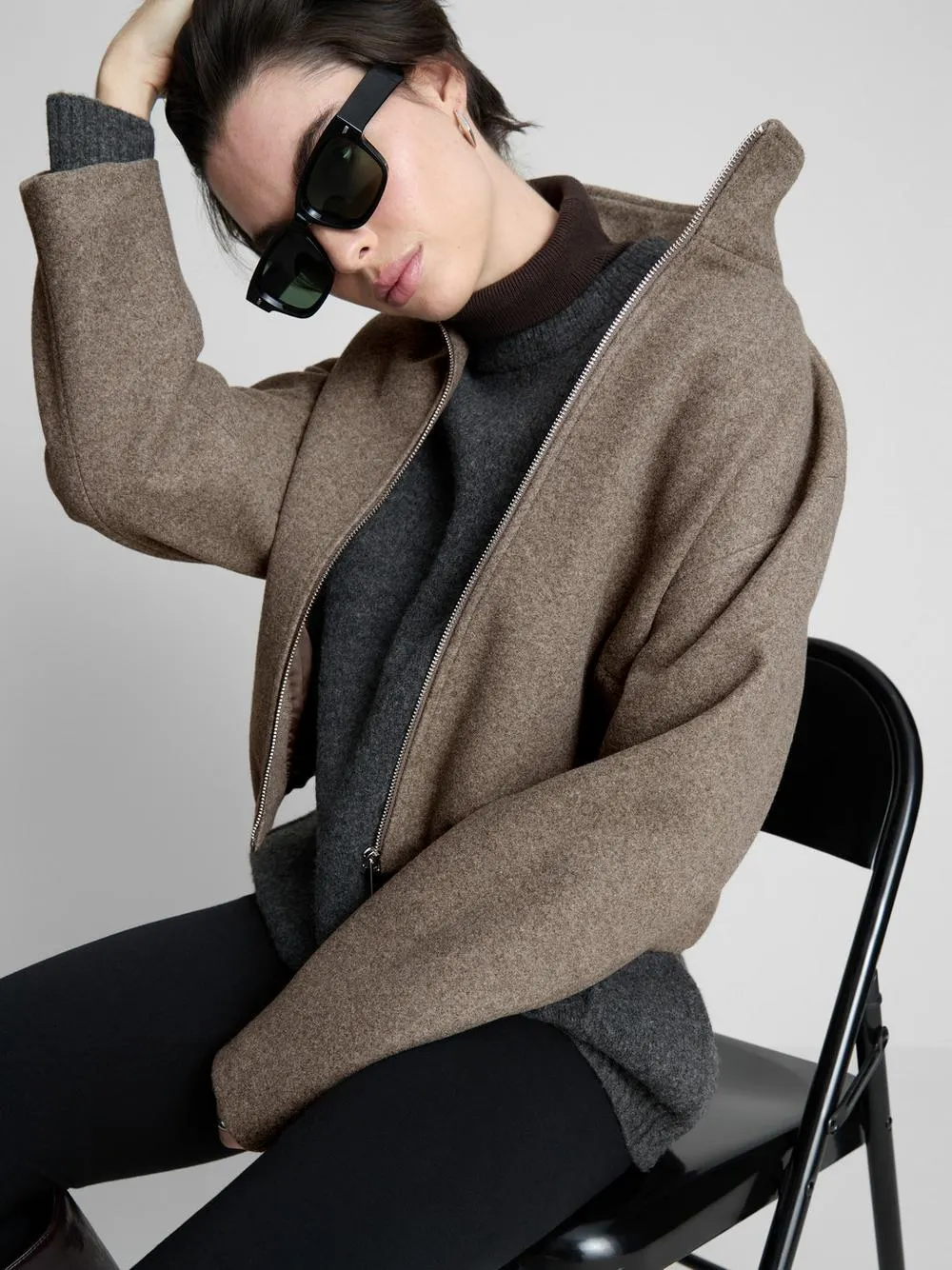 Gebürstete Jacke mit Trichterkragen und Reißverschluss