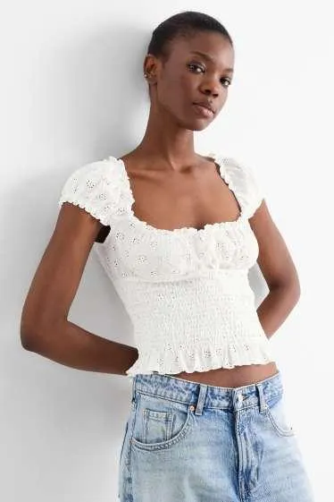 Cropped top - broderie anglaise - smocked