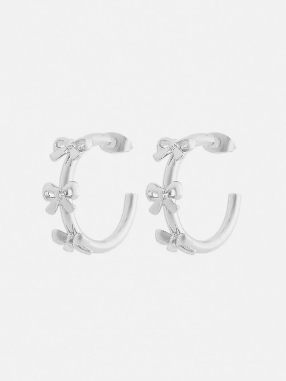 Creolen mit Schleifendetails