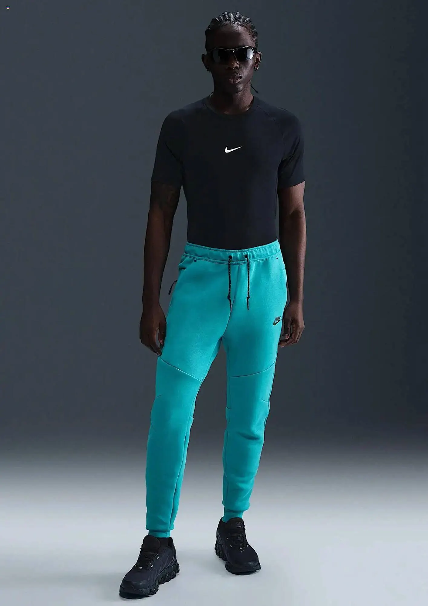 Nike Prospekt von 1. April bis 30. April 2025 - Prospekt seite 12