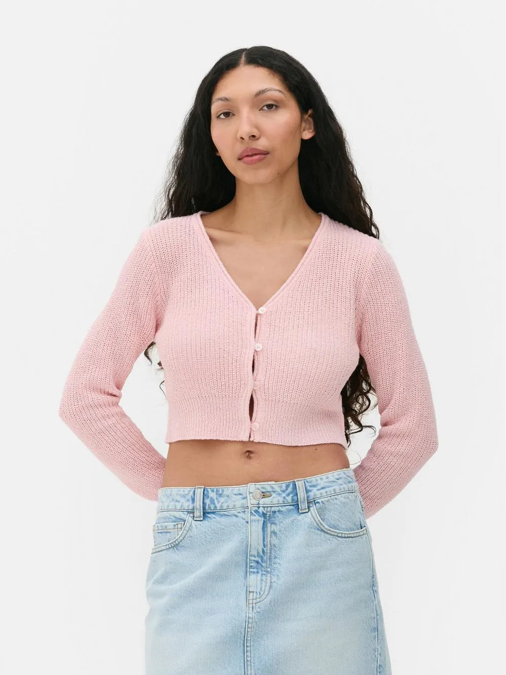 Kurzer Cardigan mit V-Ausschnitt