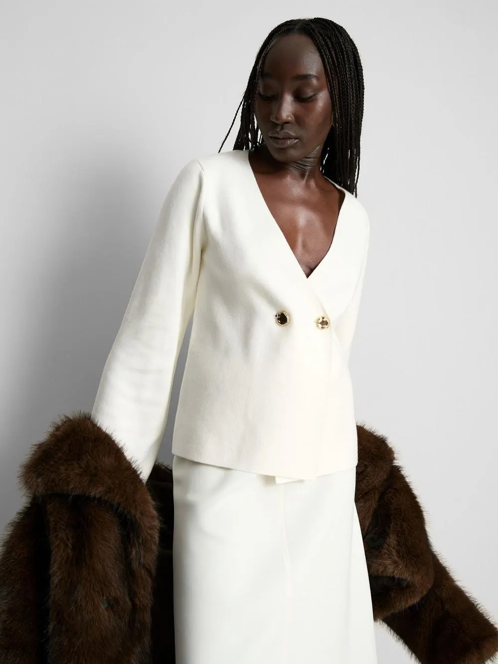 Doppelreihiger Cardigan mit V-Ausschnitt