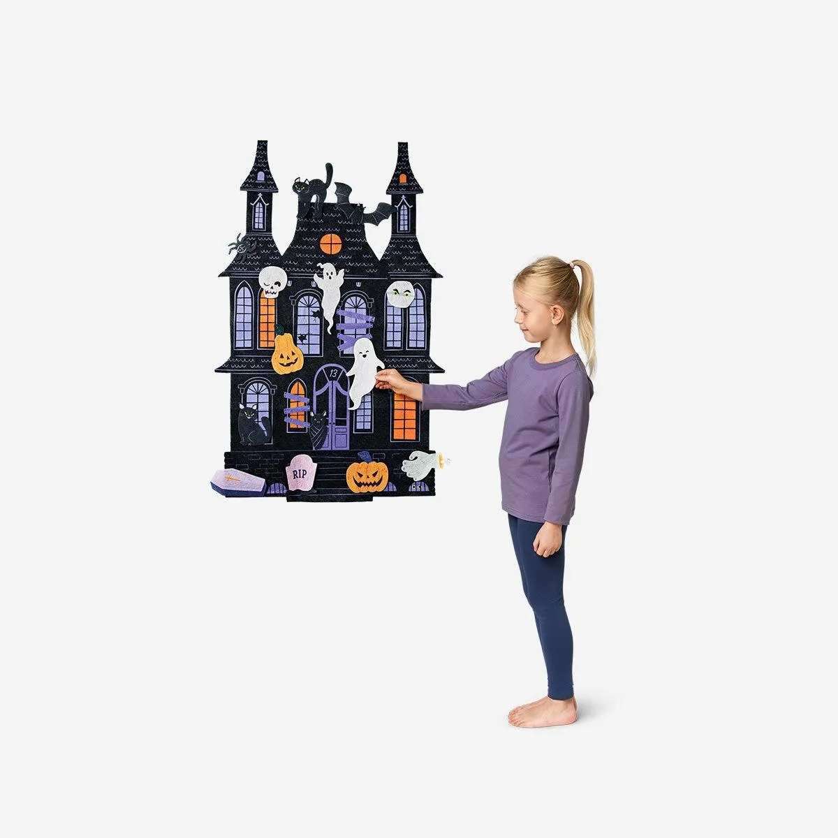 Felt haunted house with detachable figures