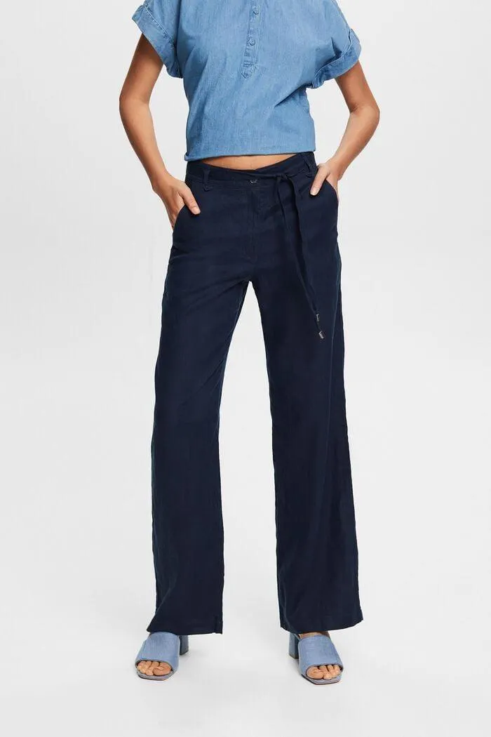 Pantalon ceinturé à jambes larges en lin