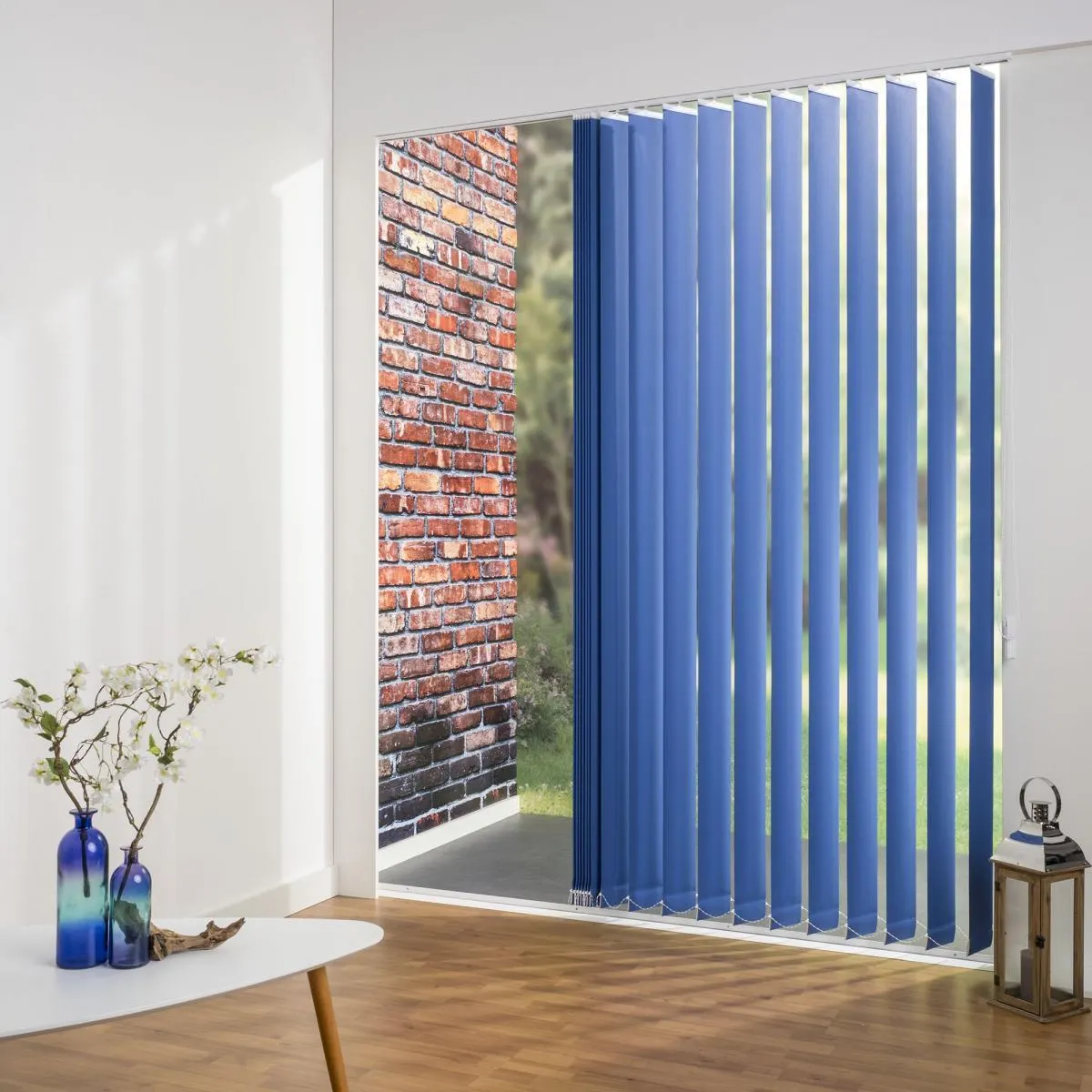 Vertikalanlage Maß, 127 mm Lamelle, 180 x 180 cm, blau