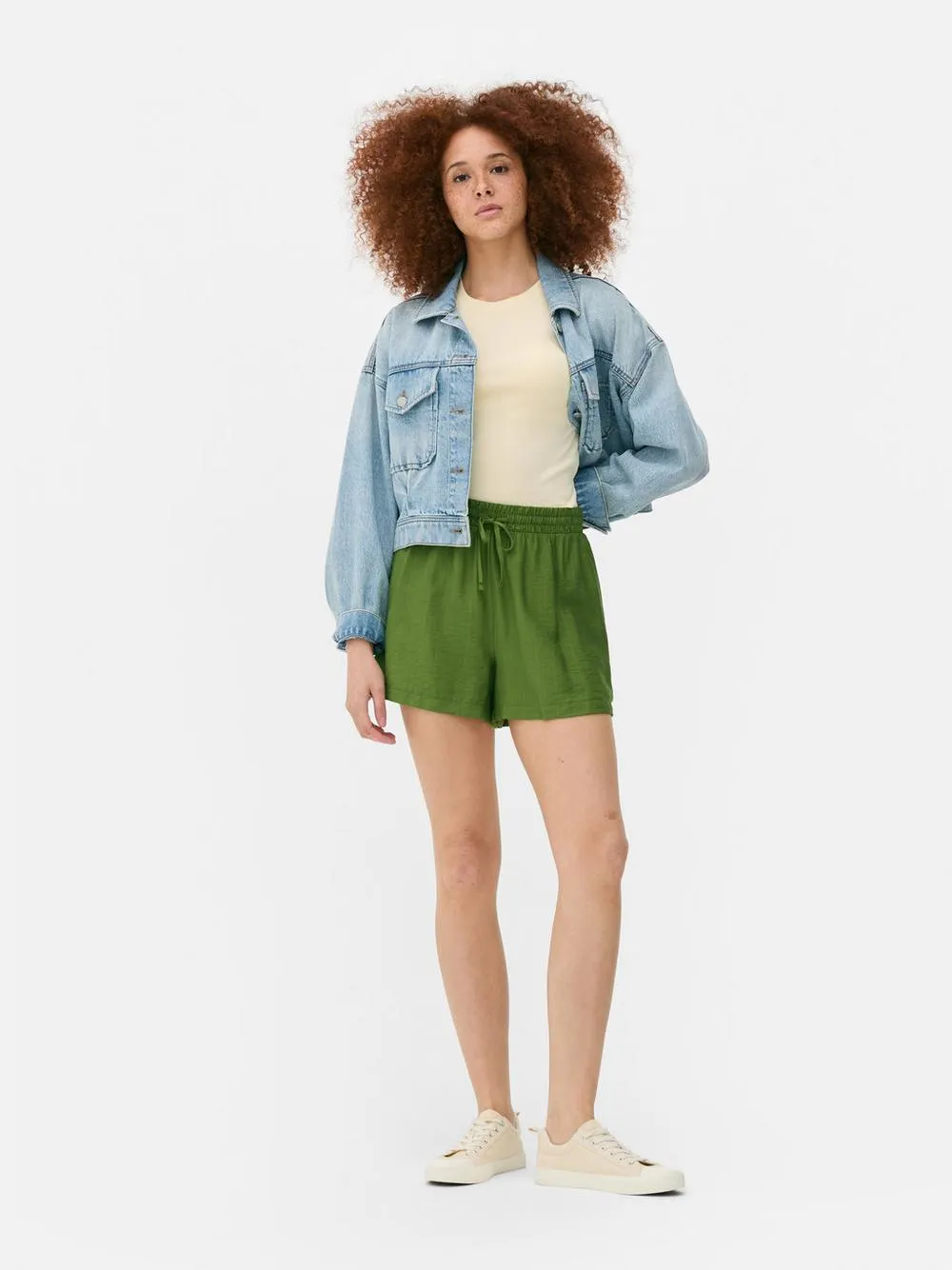 Essential High-Waist-Shorts
