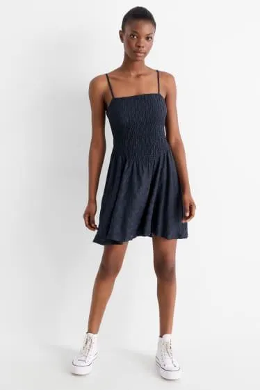 Fit & flare dress - broderie anglaise. - smocked