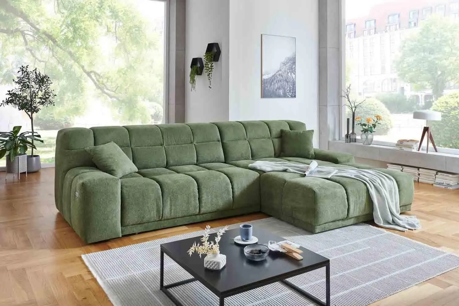 Ecksofa inkl. motorischen XXL- Sitzvorzug in Stoff