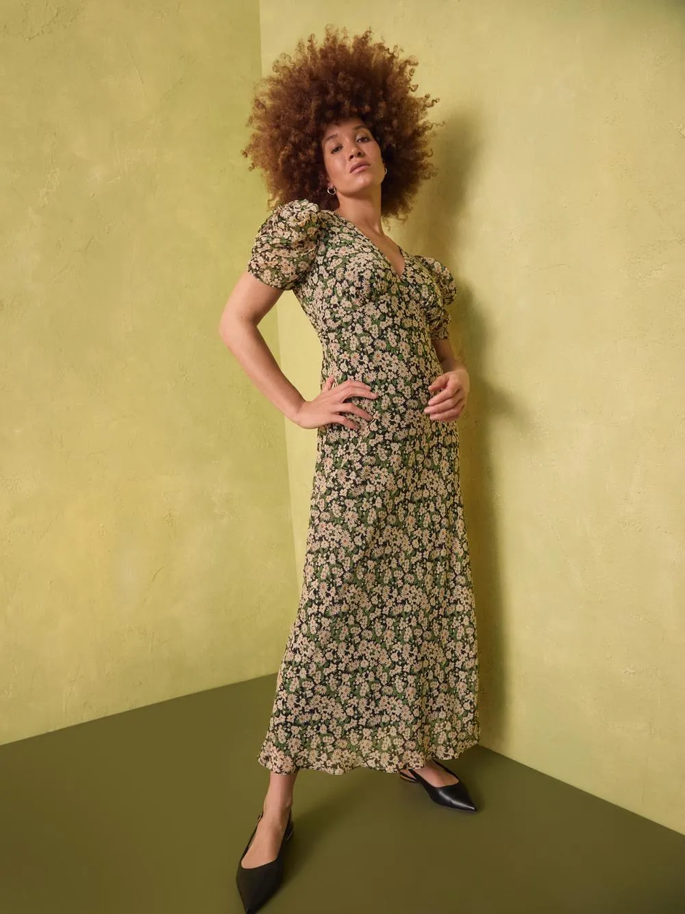Midi-Teekleid mit Blumenmuster