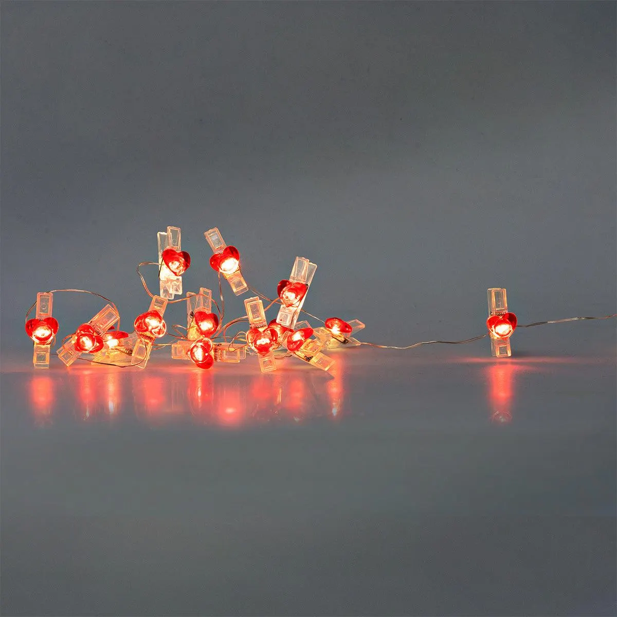 String lights - Red heart clips