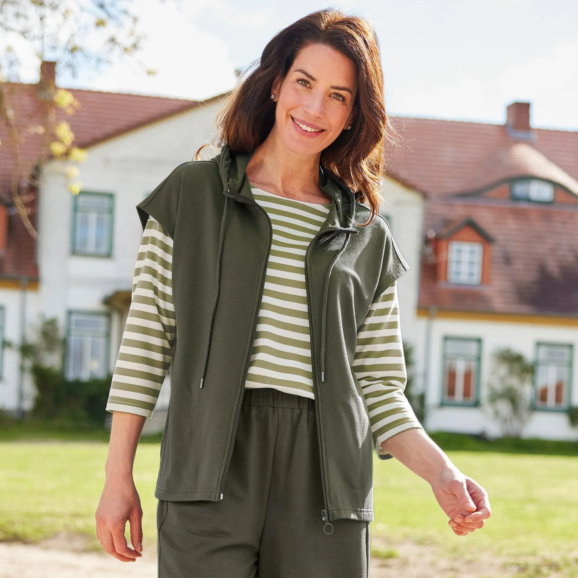 Damen-Weste mit Kapuze