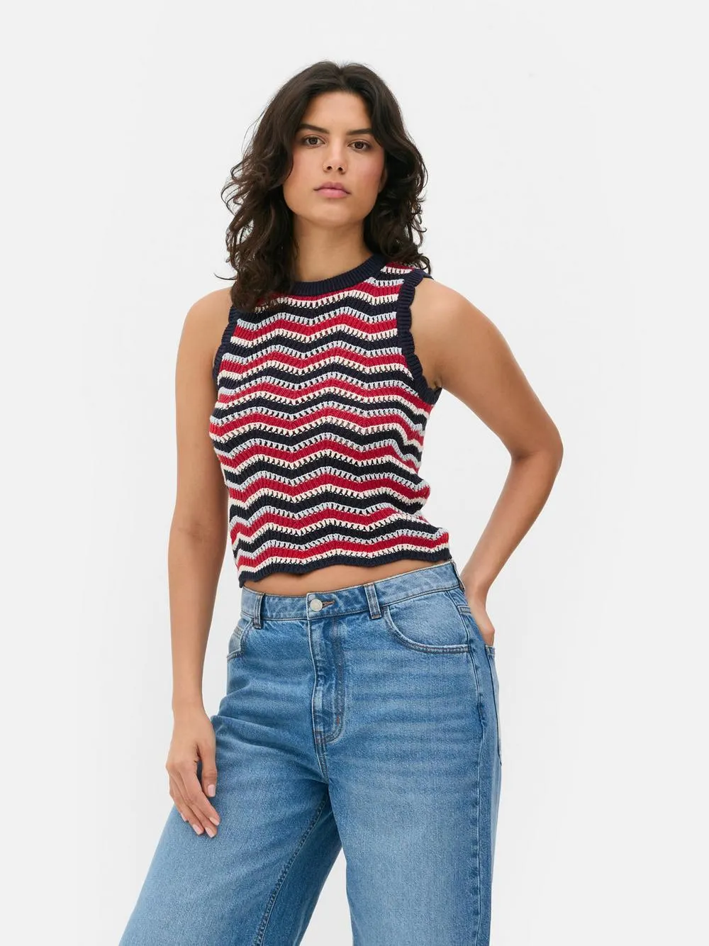 Strickweste mit Zickzack-Streifen