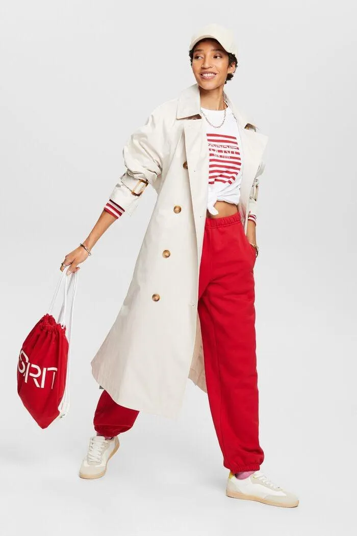 Camiseta de cuello redondo con logotipo