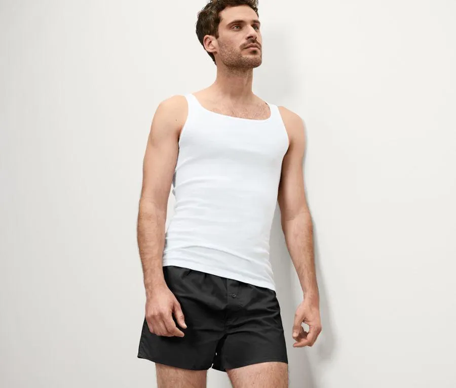 2 Qualitäts-Feinripp-Unterhemden