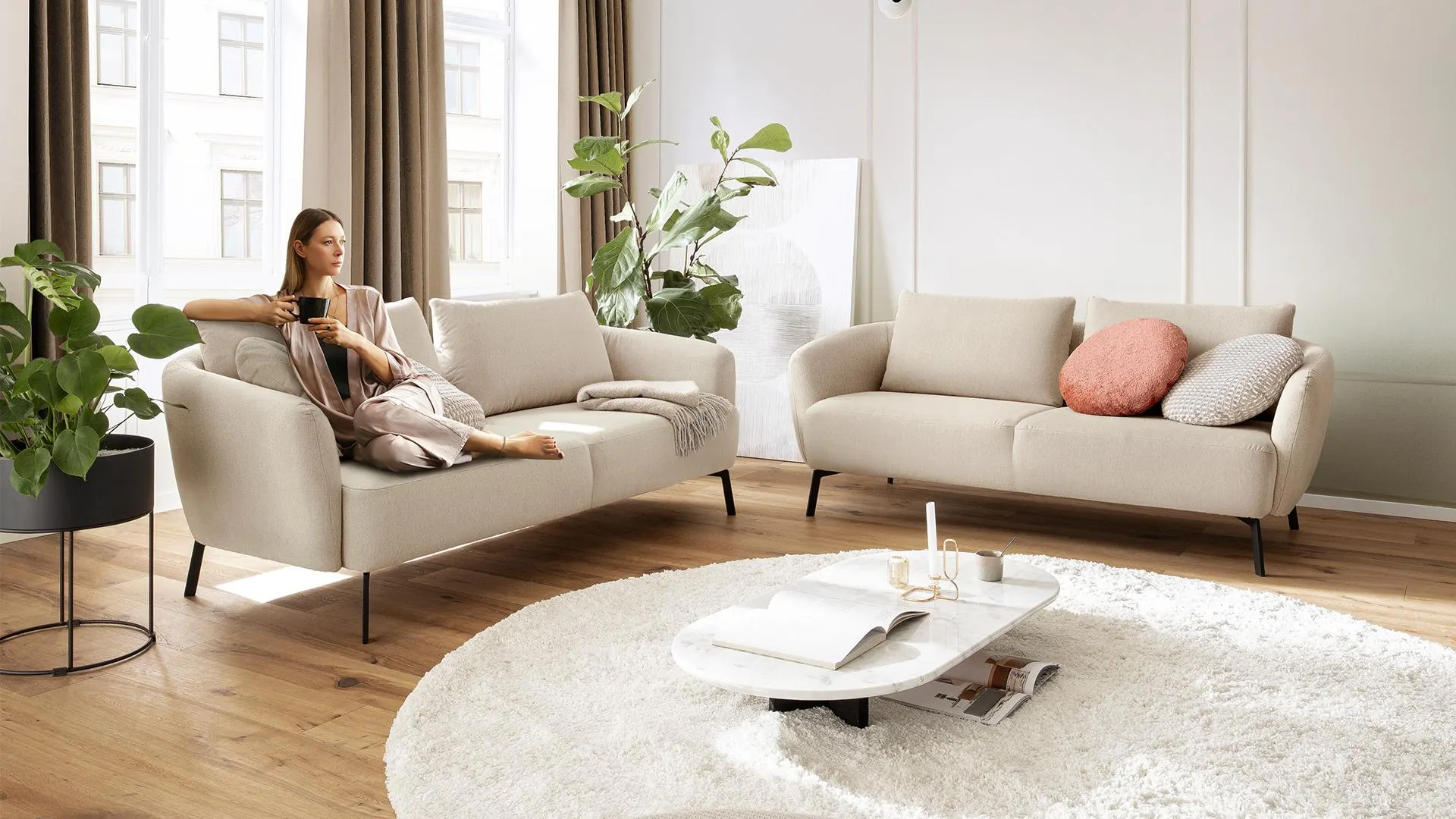 Couchgarnitur Neela mit losen Rückenkissen Stoff