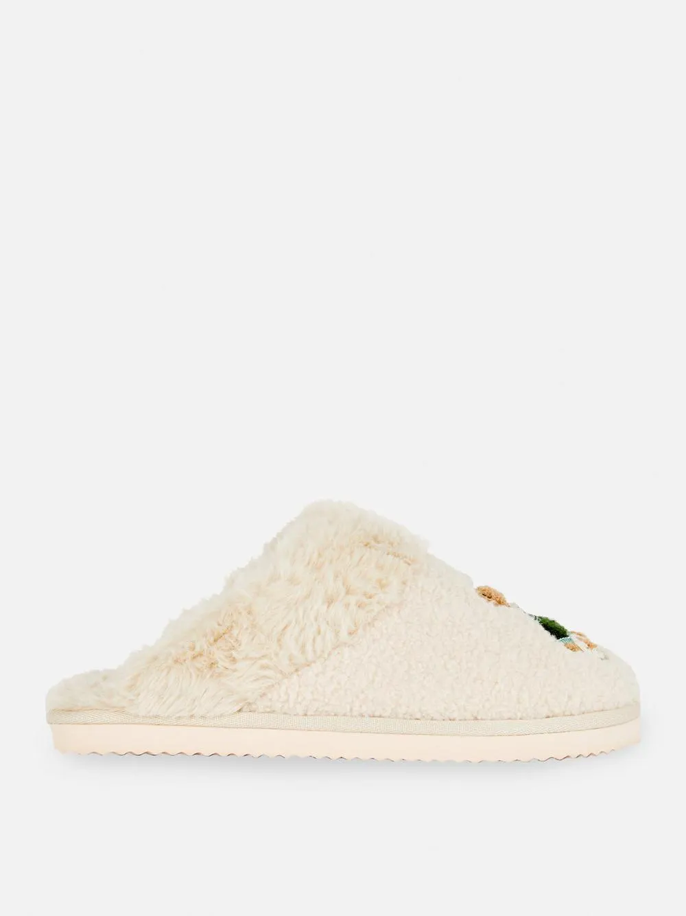 Kuschelige Hausschuhe mit Bärenmotiv