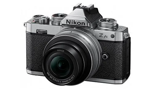 Nikon Z fc + 16-50/3,5-6,3 VR