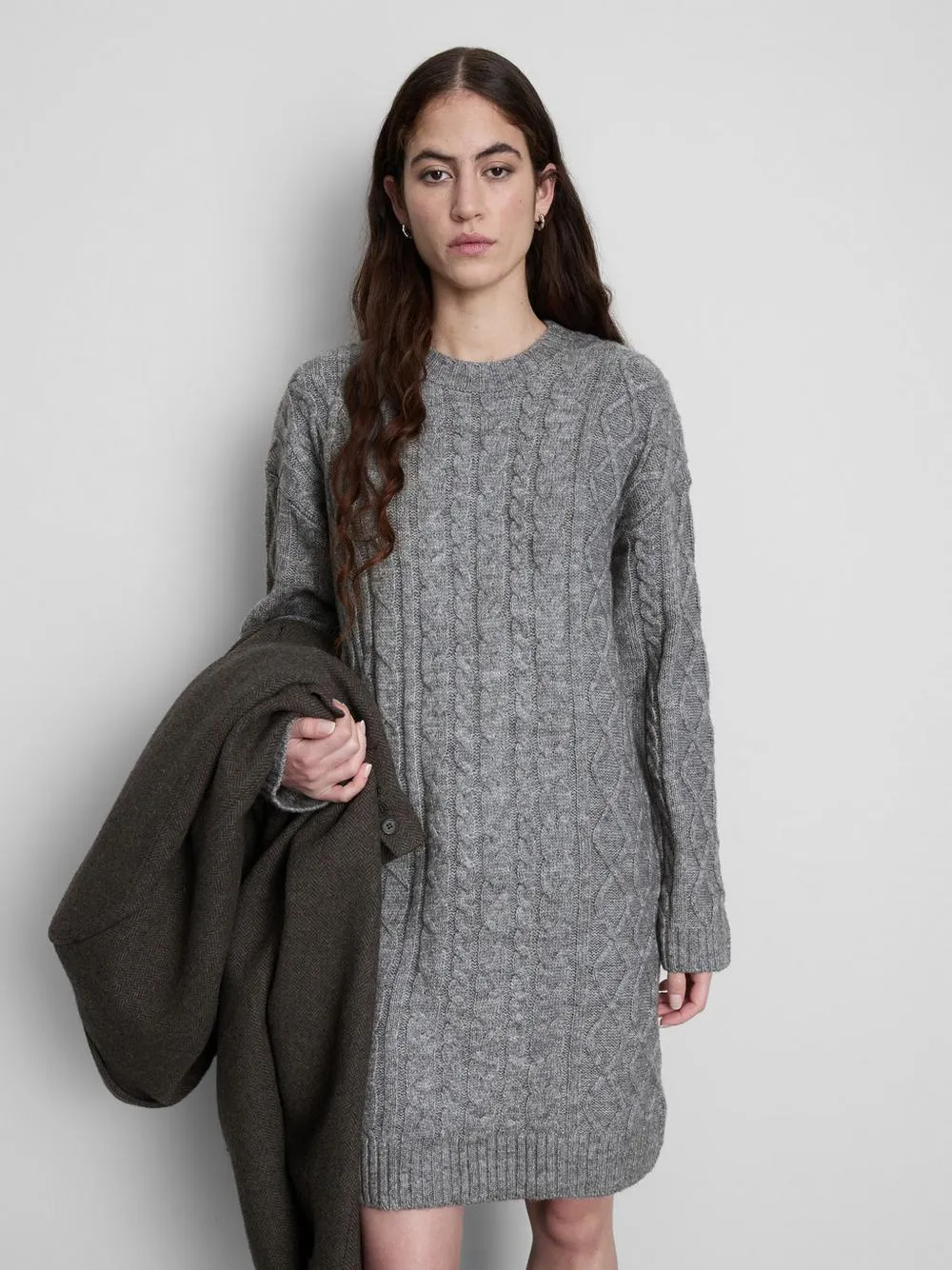 Vestido corto tipo jersey de punto de ochos