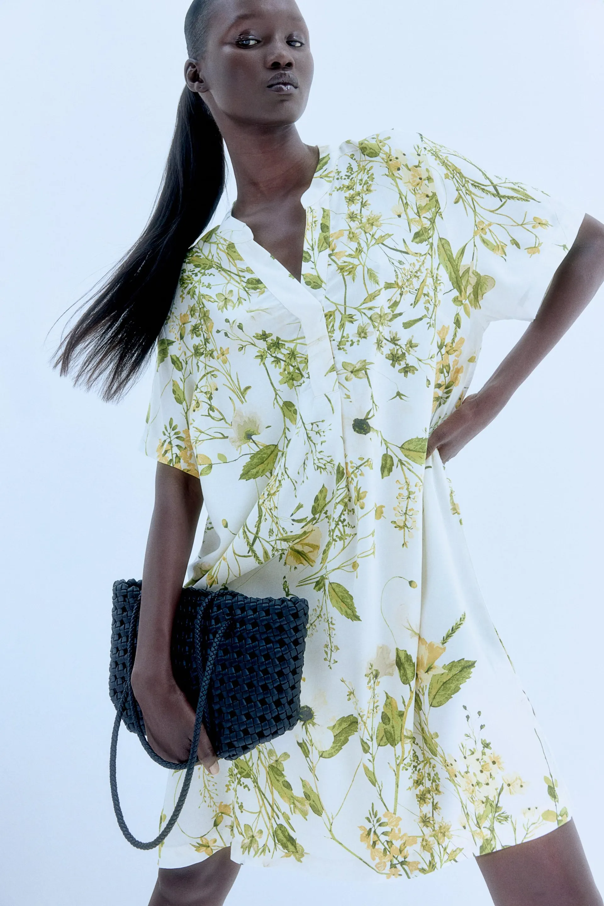 Viskoosinen tunikamekko