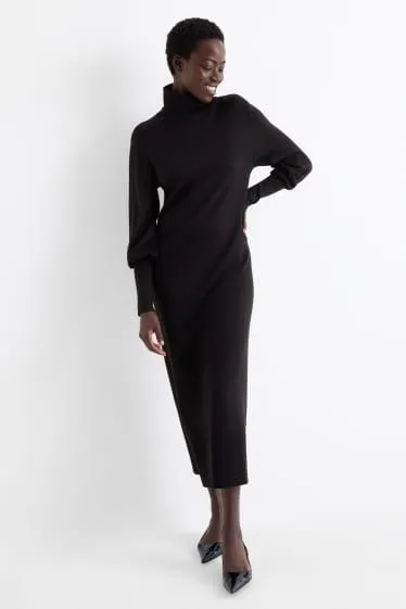 Knitted dress - straight fit