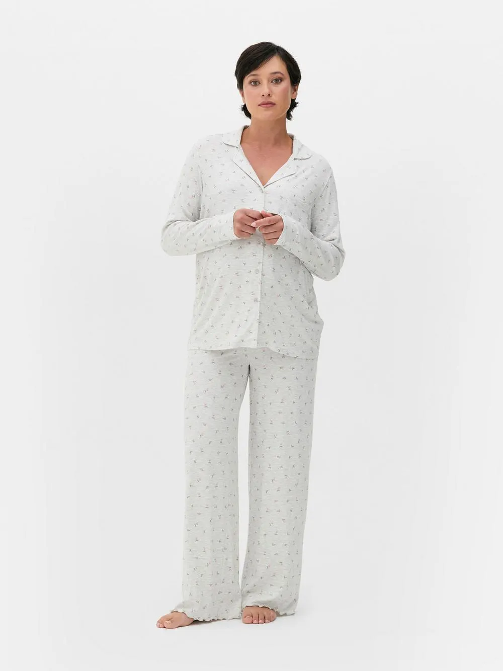 Geripptes Umstands-Schlafanzughemd mit Blümchenmuster