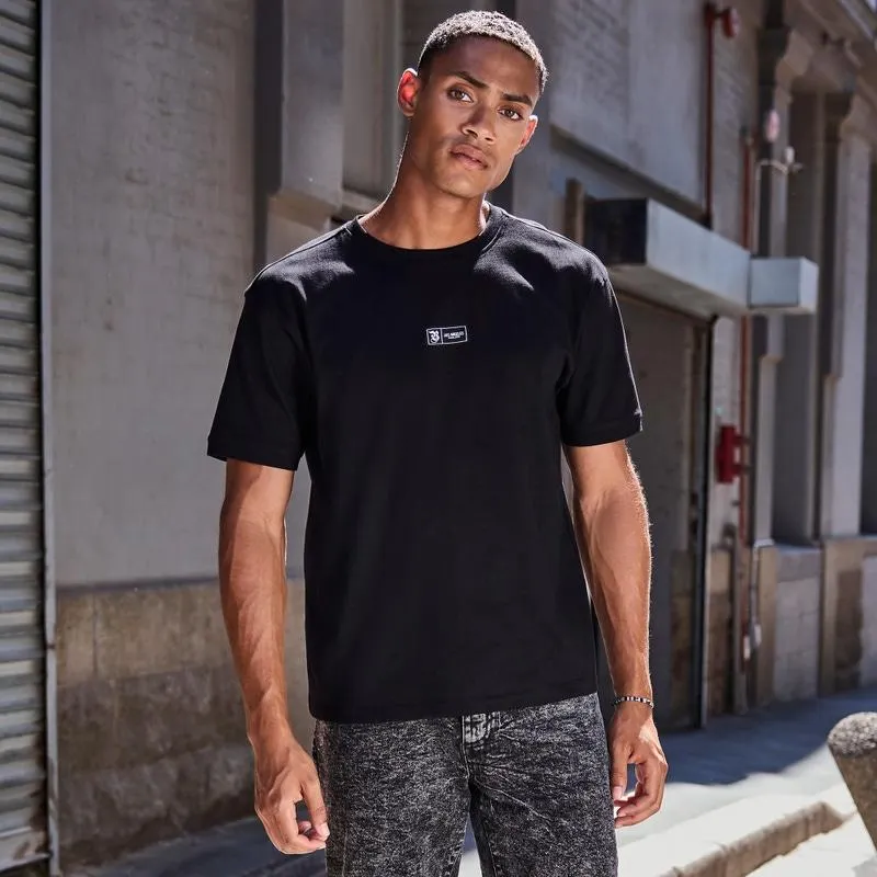 Herren-T-Shirt mit Stickerei