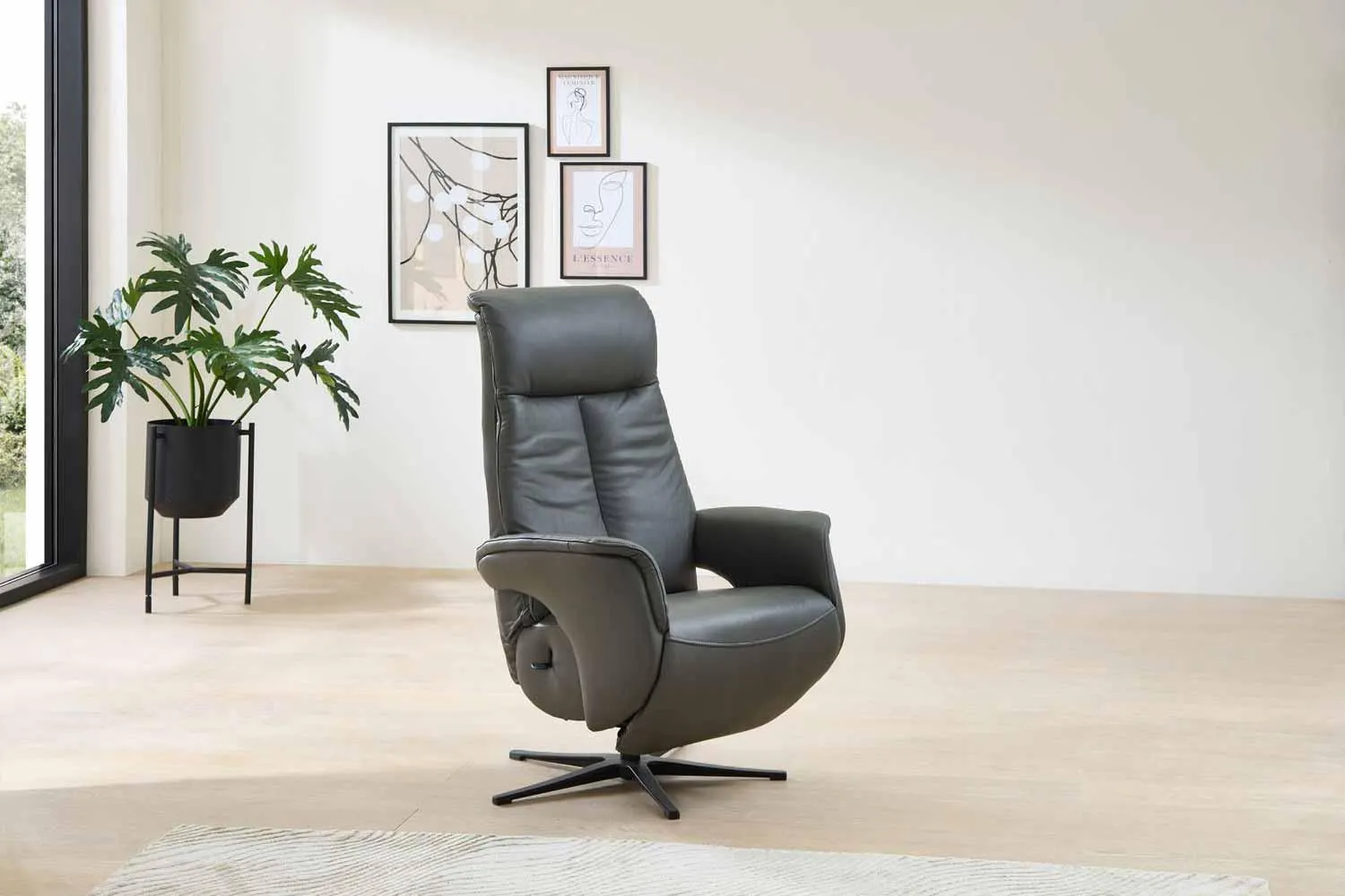 Relaxsessel inkl. 3-motorische Relaxfunktion in Leder-Lederlook