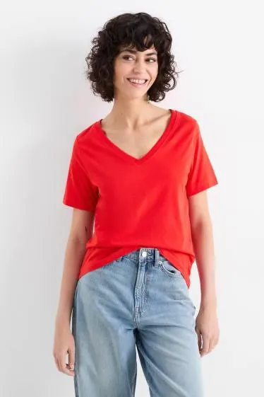 Basic V-neck T-shirt