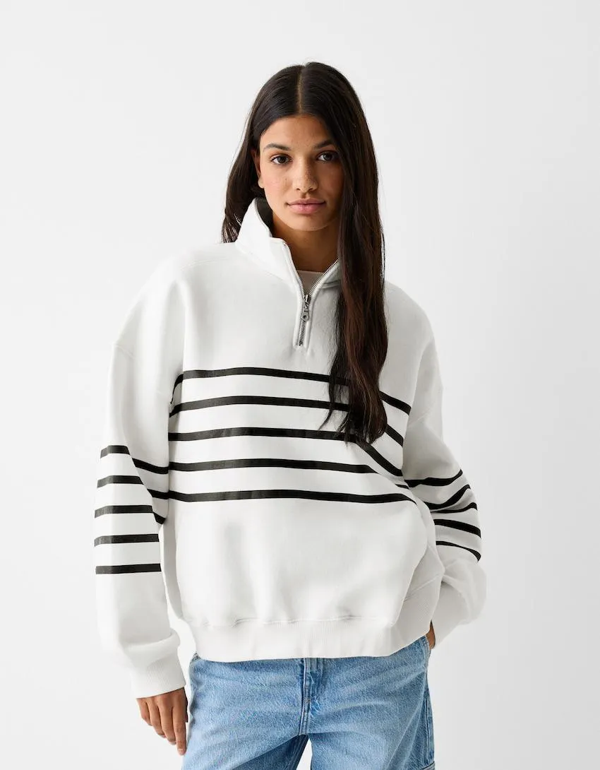 Printed sweatshirt with zip