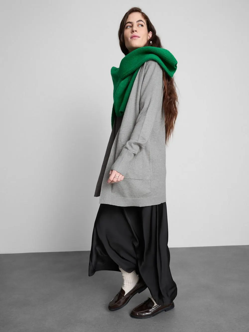 Langer Cardigan mit Wasserfallrevers