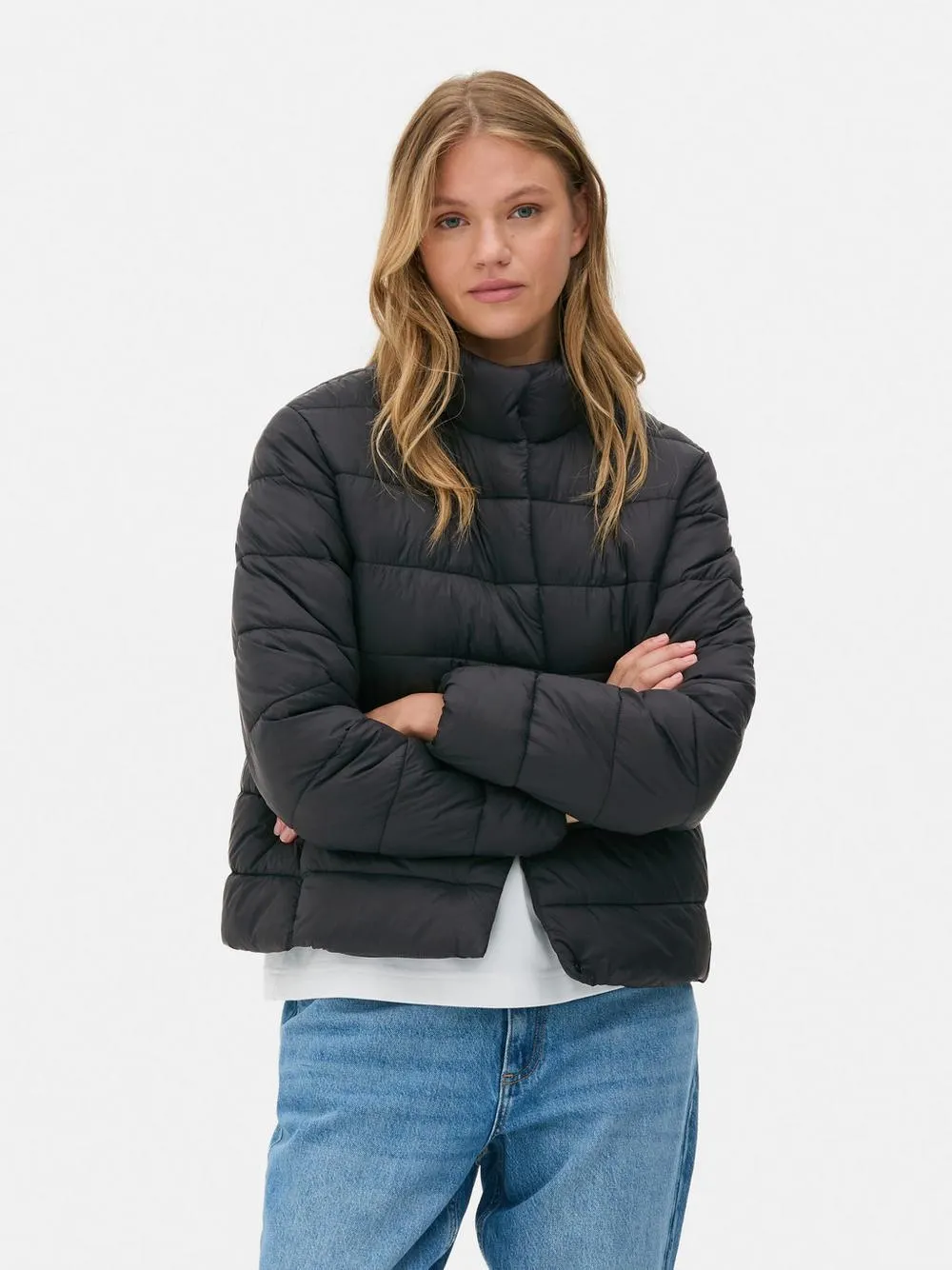 Pufferjacke mit Trichterkragen