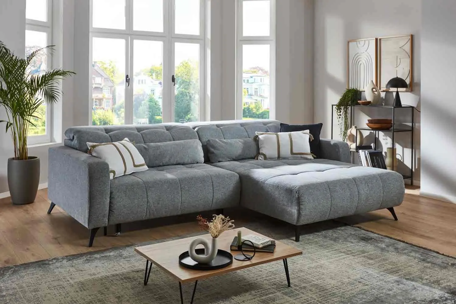 Ecksofa mit Motor & XXXL- Sitzvorzug Stoff