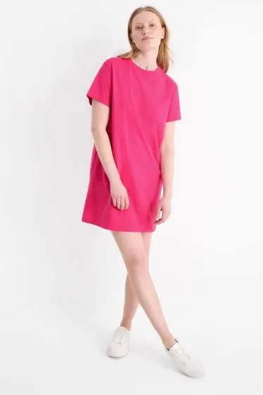 T-shirt dress