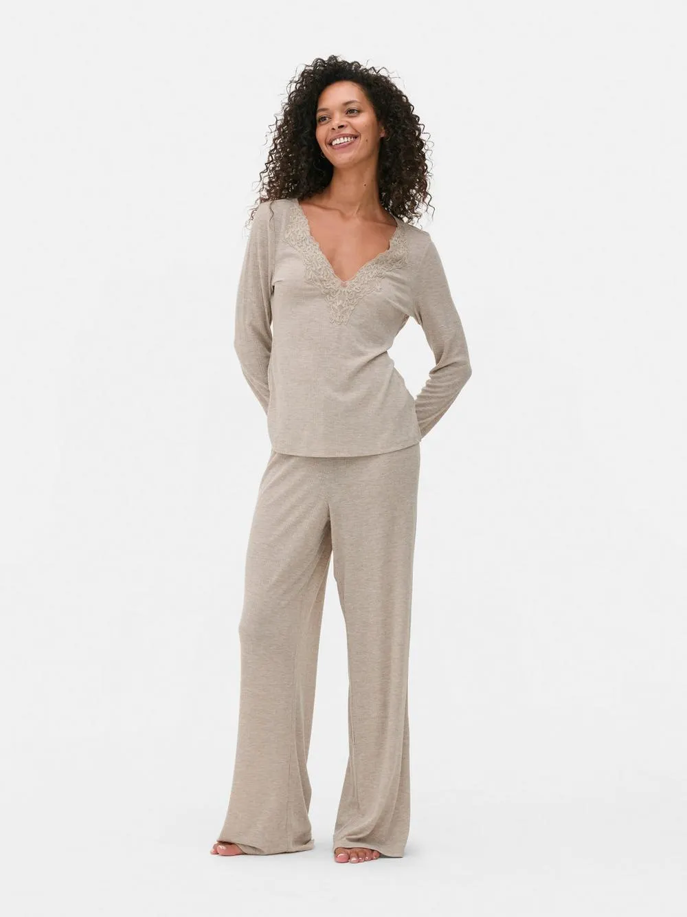 Spitzen-Schlafanzugtop mit V-Ausschnitt